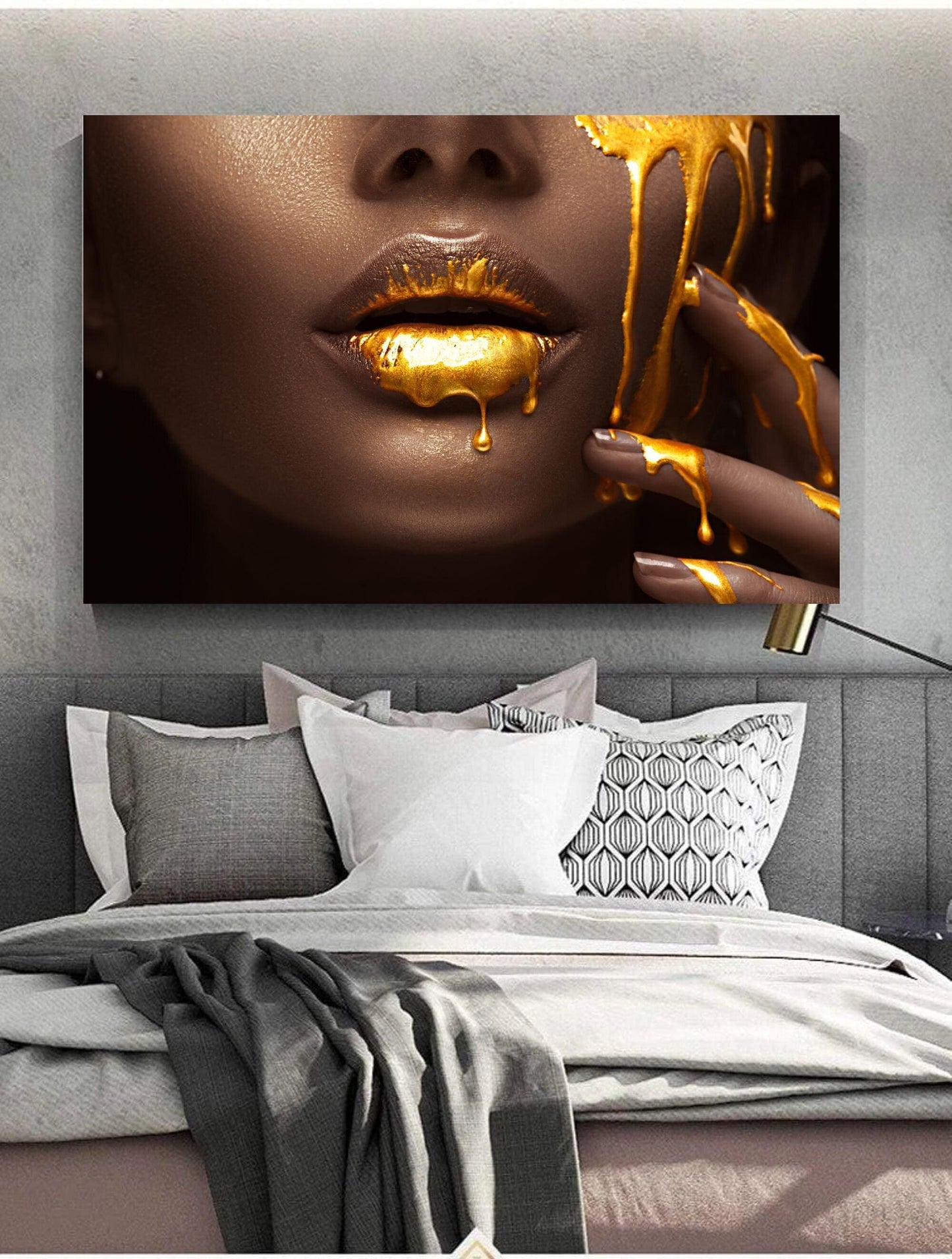 Dripping Gold Lips