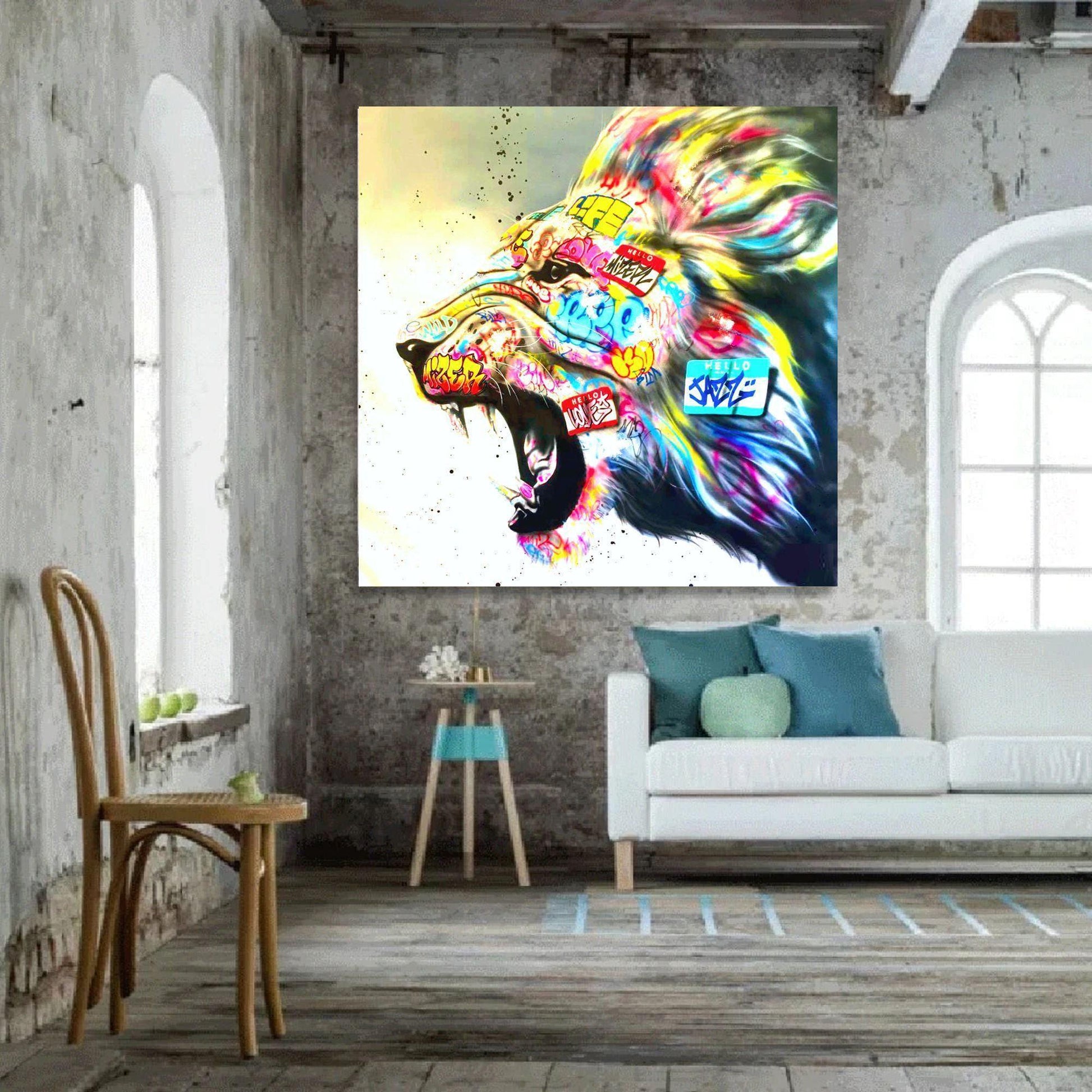 Graffiti Hear Me Roar Lion